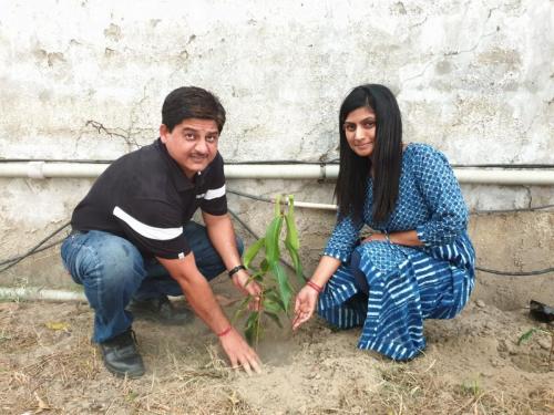 12 (1) (1) (1) (1) (1)