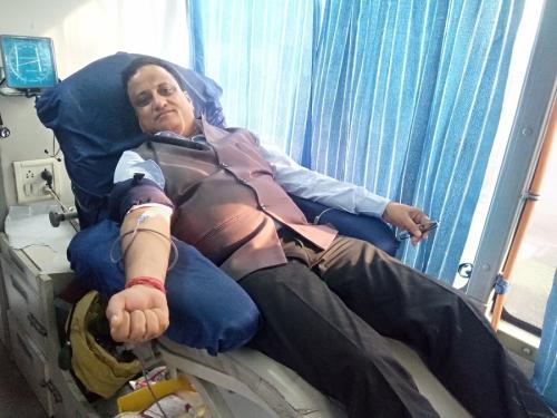 9 (1) (1) (1) (1) (1) (1) (1) (1) (1) (1) (1) (1) (1) (1)